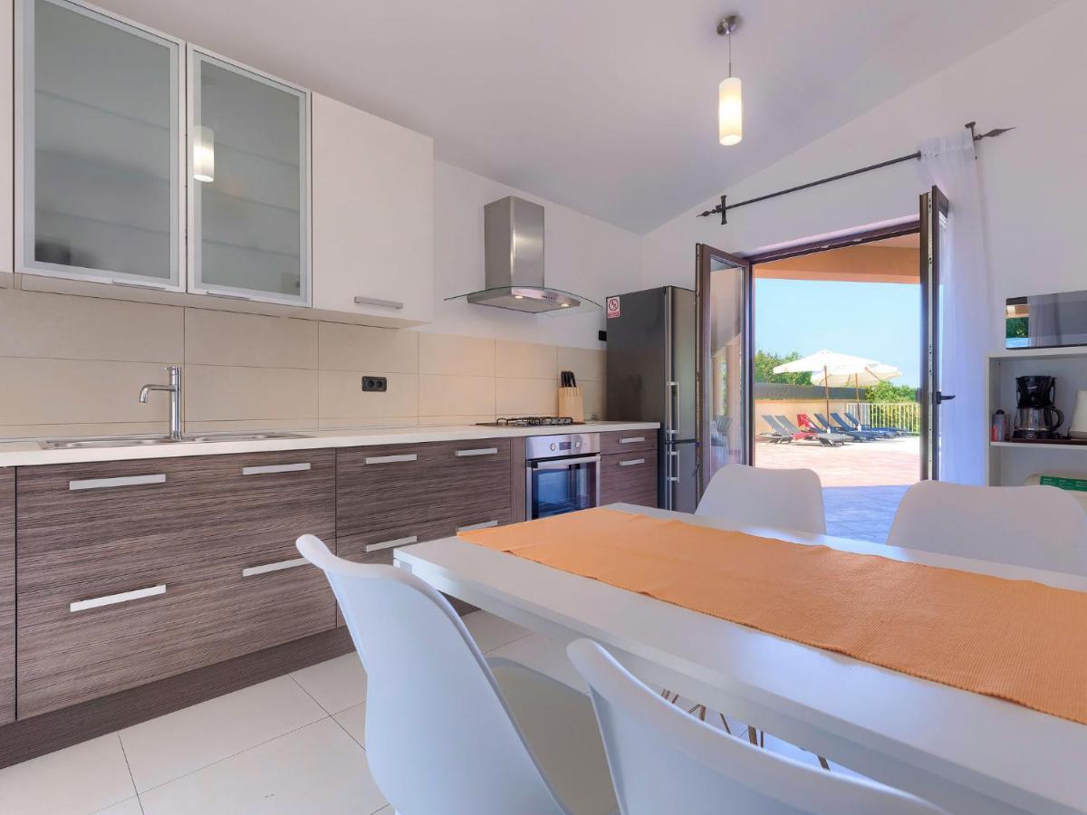 Holiday Home Andrea - Pul463 By Interhome Šišan Extérieur photo